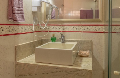 Teresopolis Hotel | Discover Pousada Cascata dos Amores: Family-Friendly Retreat