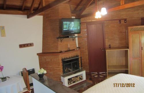 Monte Verde Hotel | Experience Serenity at Pousada Cerejeiras with Ocean Views