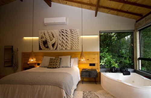 Araras Hotel | Eco-Friendly Escape at Pousada Chácara Aracê: 9.8/10