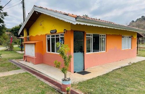 Sao Bento do Sapucai Hotel | Discover Pousada Chalés da Estalagem: Pet-Friendly Retreat