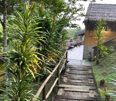 Santa Teresa Hotel | Discover Pousada Chalé da Mata - Family-Friendly Retreat