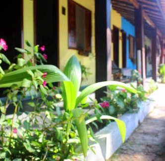 Jardim Samambaia Hotel | Cozy Pousada Chalé do Beija Flor with Ocean Views