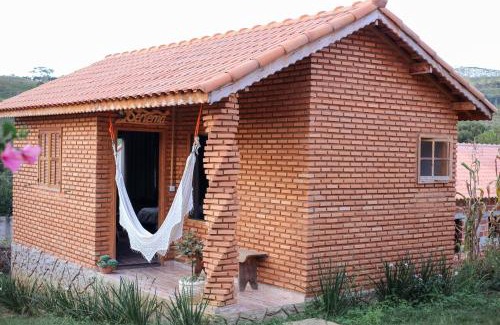 Bom Jardim de Minas Hotel | Relax at Chalés Vida Verde: Pet-Friendly Retreats Await