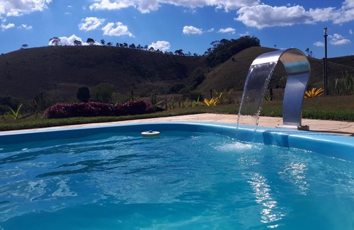 Santana dos Montes Hotel | Pousada Chalés dos Montes: Oceanfront Escape with Spa & Pool