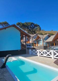 Camanducaia Cabin | Experience Chalés Vale Sereno: Rated 9.7 with Ocean Views