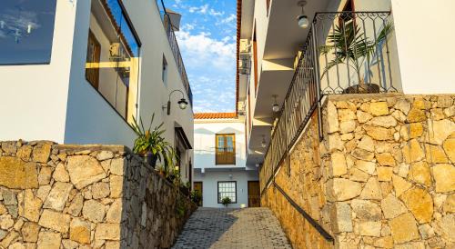 Tiradentes Hotel | Discover Pousada Charme Tiradentes: Family-Friendly Retreat