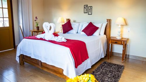 Tiradentes Hotel | Discover Pousada Charme Tiradentes: Family-Friendly Retreat