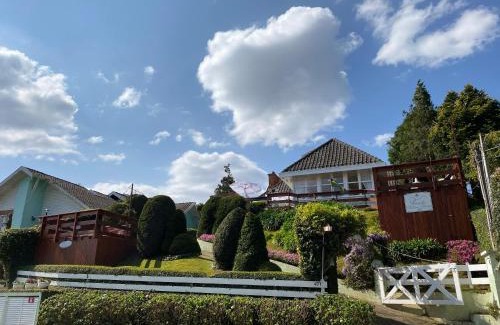 Colinas Capivari Hotel | Guest Rated: Pousada Chateau Colinas with Hot Tub Bliss