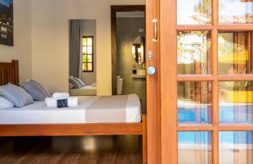 Portal das Artes Hotel | Discover Pousada Cicerone: Family-Friendly with Pool Access