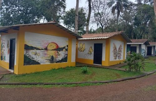 Foz do Iguacu Cabin | Inviting Pousada Cidade Linda: Oceanfront Pool & Family-Friendly
