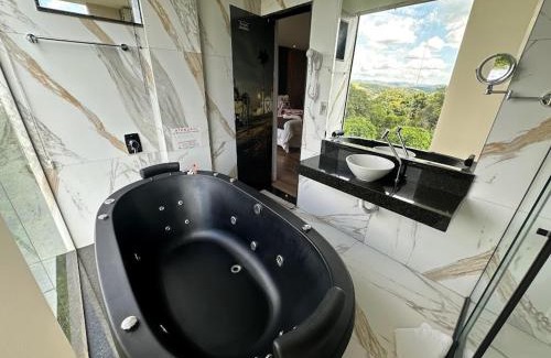 Congonhas Hotel | Family-Friendly Pousada Circuito dos Inconfidentes with Ocean Views