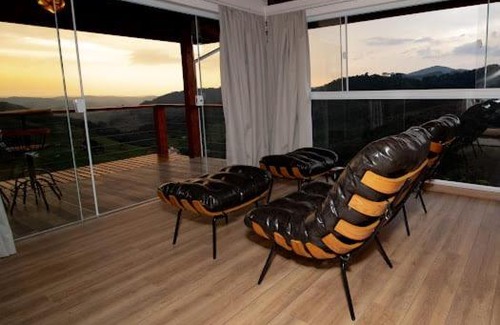 Goncalves Hotel | Pousada Colina das Andorinhas: Family-Friendly Retreat