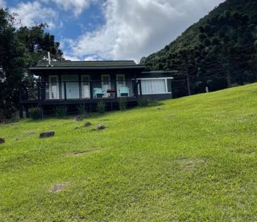 Urubici Cabin | Top-Rated Cabana Monte - Pet Friendly with Hot Tub Access