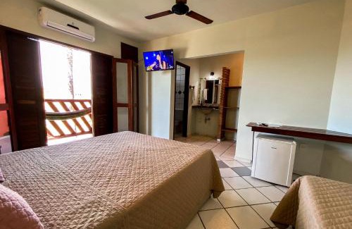 Prado Hotel | Pet-Friendly Pousada Coral de Fogo with Ocean Views