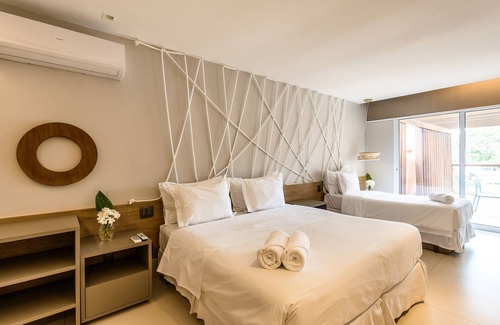 Vila dos Remedios Hotel | Discover Corveta Pousada e Restaurante with Ocean Views
