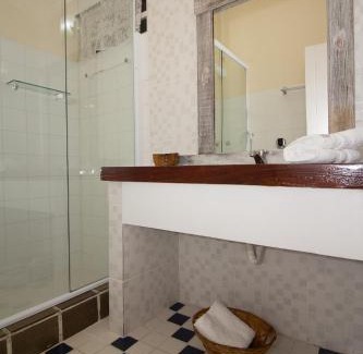 Ponta do Sape Hotel | Discover Pousada Costa do Sapê: Poolside Family Retreat