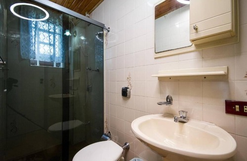 Abernessia Hotel | Inviting Pousada Cristo Redentor: Breakfast & Family-Friendly