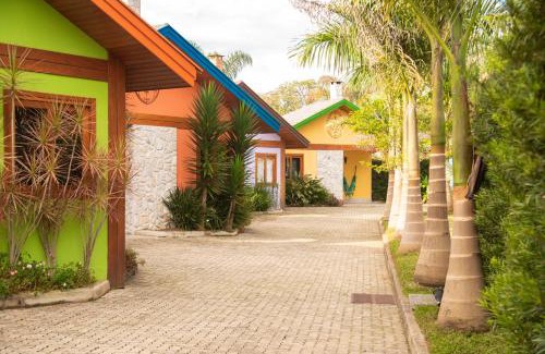 Visconde de Maua Hotel | Pet-Friendly Pousada Déllis: Rated 10/10 with Pool & Hot Tub