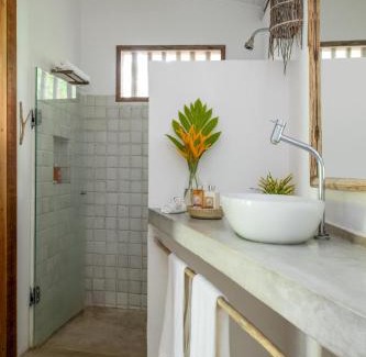 Porto da Rua Hotel | Experience Bliss at Pousada da Amendoeira - 10/10 Rated