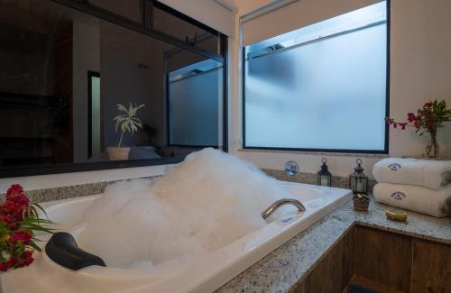 Sao Pedro Hotel | Top-Rated Pousada da Lua São Pedro with Pool & Hot Tub