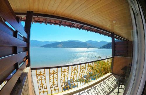 Mangaratiba Hotel | Oceanfront Family Escape at Pousada da Praia - 8/10 Rating