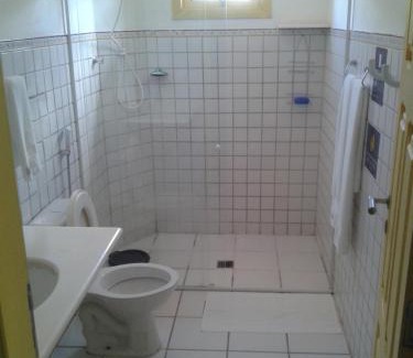 Anchieta Bed & Breakfast | Explore Pousada da Tina: Pet-Friendly with Ocean Views