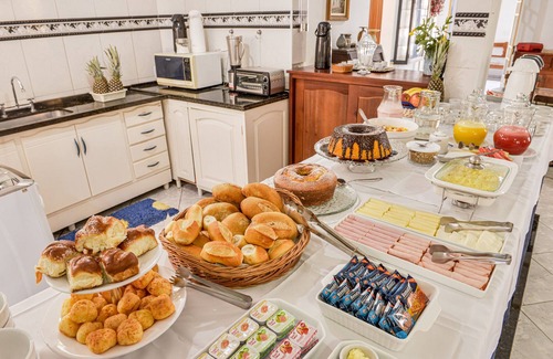 Centro Hotel | Discover Pousada da Tina: Guest Rated 9/10 with Breakfast