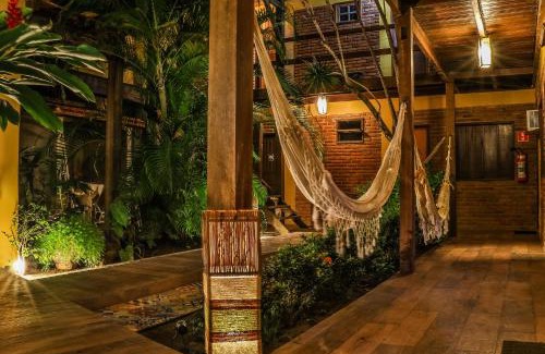 Itaunas Hotel | Relax at Pousada Das Araras with Oceanfront Pool Access