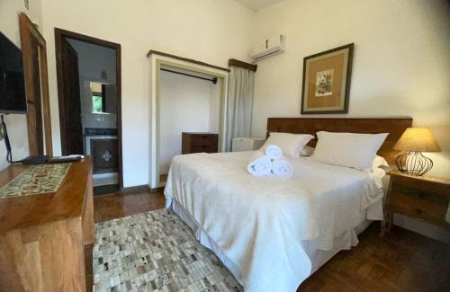 Tiradentes Hotel | Discover Pousada das Artes: Oceanfront Retreat with Pool