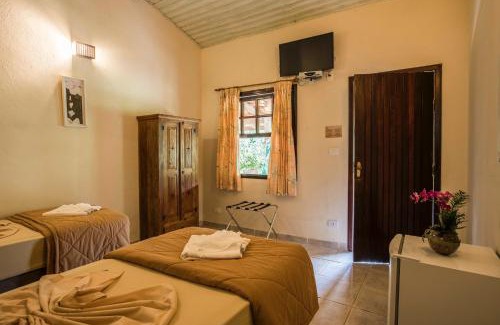 Iporanga Hotel | Inviting Pousada das Cavernas: Pet-Friendly & Family Amenities