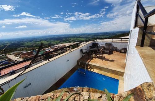 Sao Thome das Letras Hotel | Discover Pousada das Estrelas: Pet-Friendly & Pool Access