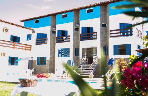 Iriri Hotel | Inviting Pousada das Flores: Oceanfront Escape with Hot Tub