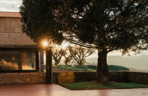 Valenca Hotel | Welcome to Pousada de Valença: Family-Friendly Retreat