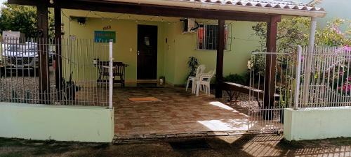 Carianos House | Highly Rated Pousada Decarli: Family-Friendly & Pet Friendly