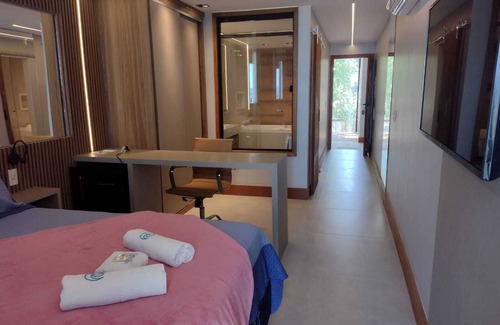 Tucuns Hotel | Relaxing Retreat at Pousada Deck de Búzios with Pool & Spa