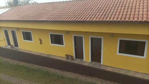 Paraisopolis Hotel | Pet-Friendly Pousada Dedo de Deus with Pool & Breakfast