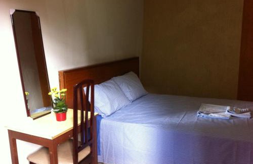 Caicaras Hotel | Budget-Friendly Pousada Del Rey: Ideal for Families