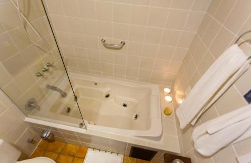 Boicucanga Beach Hotel | Oceanfront Oasis at Pousada DiMari: Rated 9.7/10!