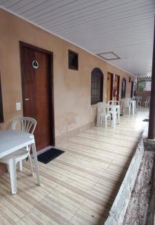 Paranagua House | Cozy Pousada do Arthur: Ocean View & Family-Friendly Retreat