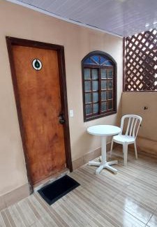 Paranagua House | Cozy Pousada do Arthur: Ocean View & Family-Friendly Retreat
