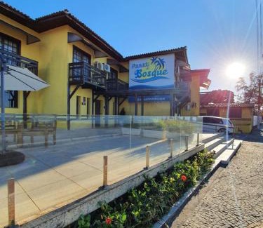 Rio das Ostras Hotel | Relaxing Pousada do Bosque with Pool and Ocean Views