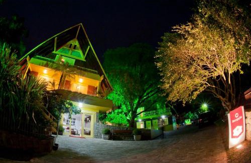 Borgo Hotel | Pet-Friendly Pousada Do Chalé with Oceanfront Pool