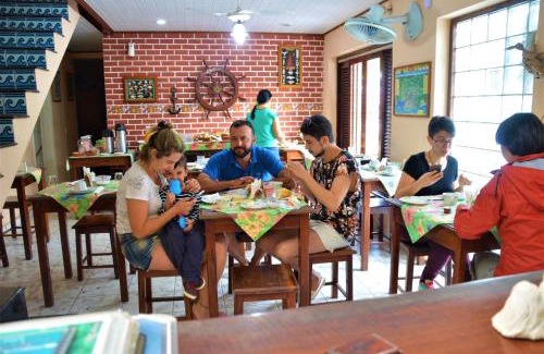 Pontal Hotel | Cozy Pousada do Imperador: Oceanfront & Pet Friendly Stay