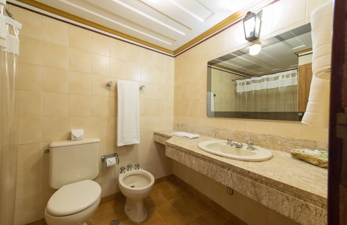 Ouro Preto Hotel | Discover Pousada do Mondego: Family-Friendly Retreat