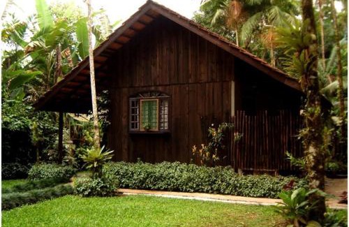 Morretes Cabin | Oasis Retreat with Pool and Ocean View, Rated 9.2/10