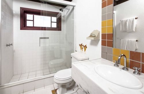 Sao Bento do Sapucai Hotel | Relaxing Getaway at Pousada Quilombo Resort - 9.2 Rated