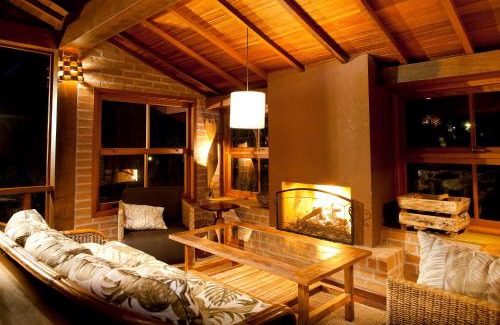 Sao Bento do Sapucai Hotel | Unwind at Pousada do Quilombo: 9/10 Rated Oasis