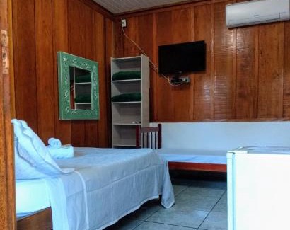 Paranagua Hotel | Child-Friendly Retreat at Pousada Do Siri - Rated 9/10