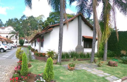 Penedo Hotel | Pousada do Sol: Pet-Friendly Retreat with Ocean Views
