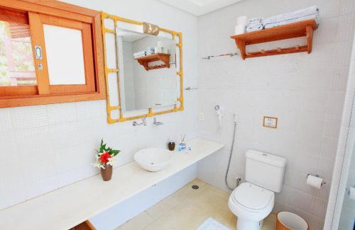 Vila dos Remedios Hotel | Experience Pousada do Vale: Oceanfront Bliss Awaits